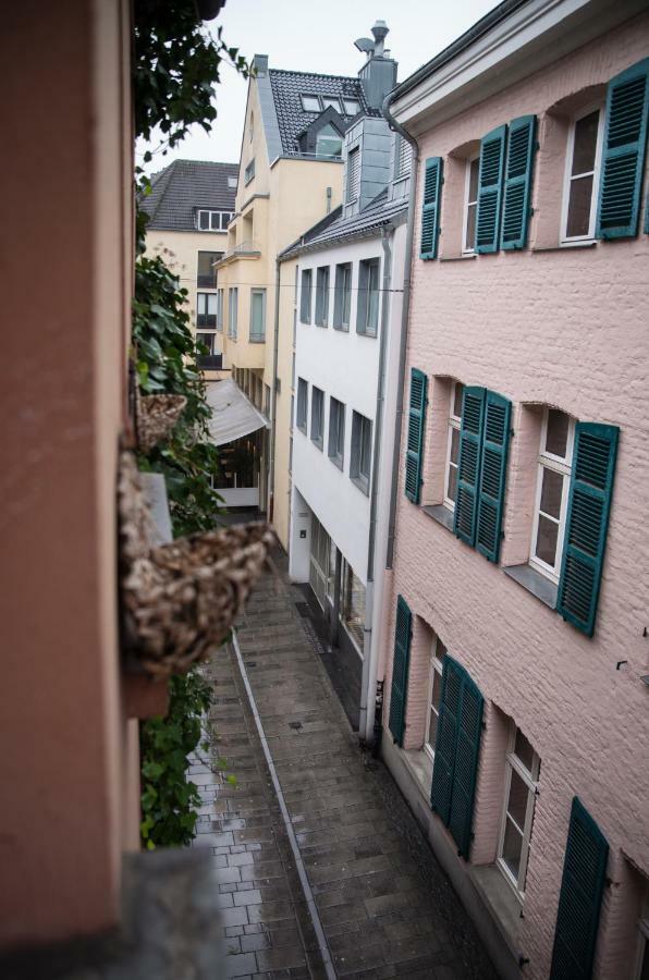 Altstadt Apartment Charly Düsseldorf Buitenkant foto